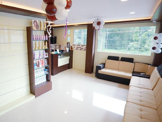 Sithara’s Professional Beauty Parlour and Spa