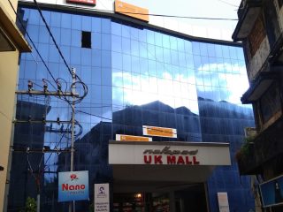 shopping mall 20